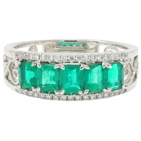 Contemporary 1.47 CTW Emerald Diamond 18 Karat White Gold Heart Band Ring