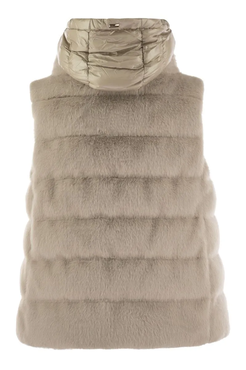 CRUELTY-FREE FUR SLEEVE COAT