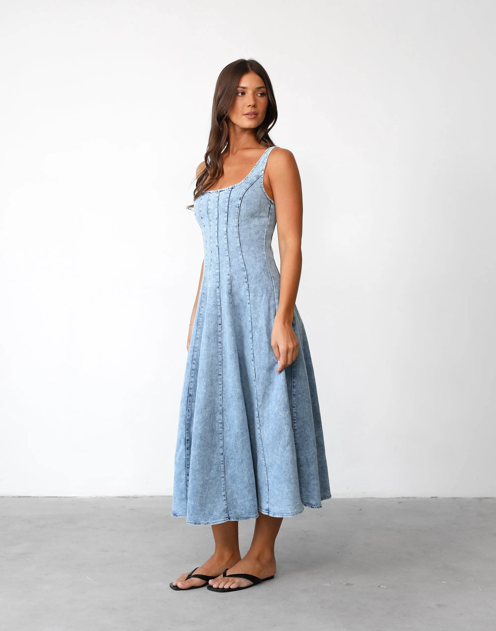 Kella Denim Maxi Dress (Light Denim)